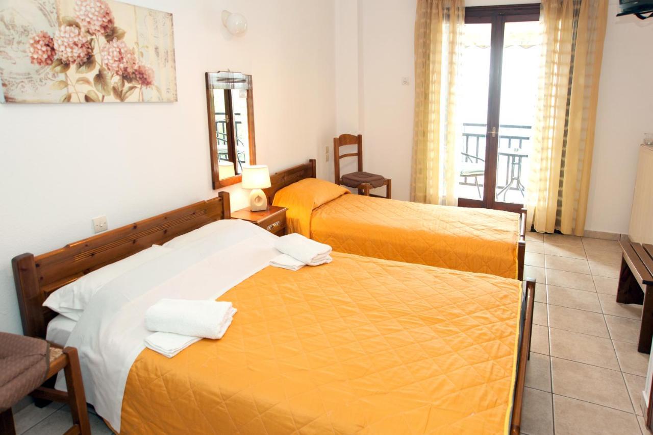 Hotel Platanidia Esterno foto